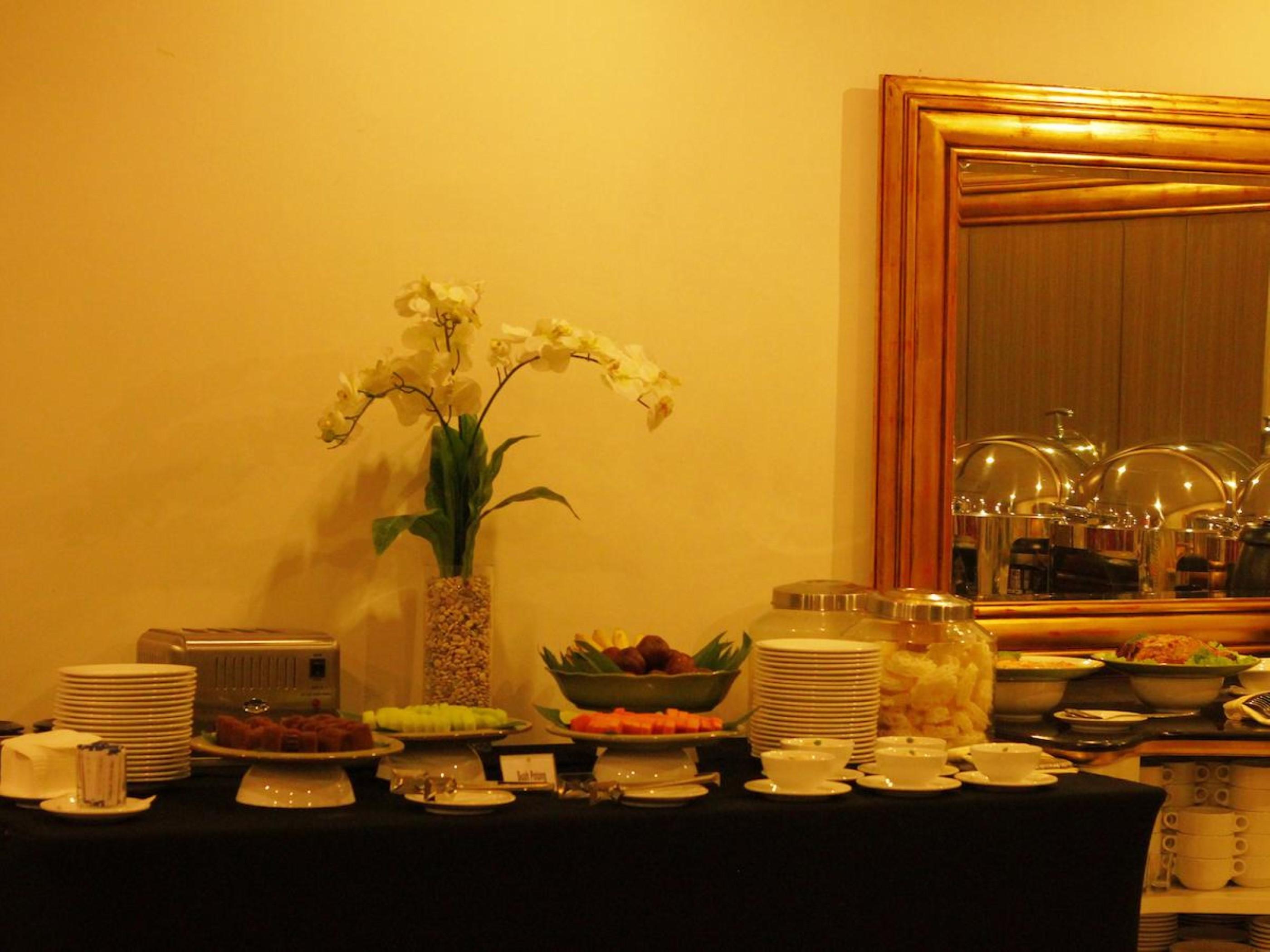 The Cube Hotel Malioboro, Azana Hotels Collection Yogyakarta Exterior foto