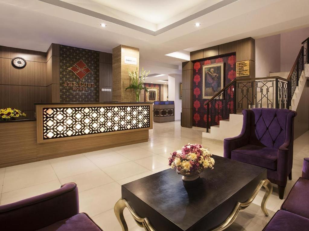 The Cube Hotel Malioboro, Azana Hotels Collection Yogyakarta Exterior foto
