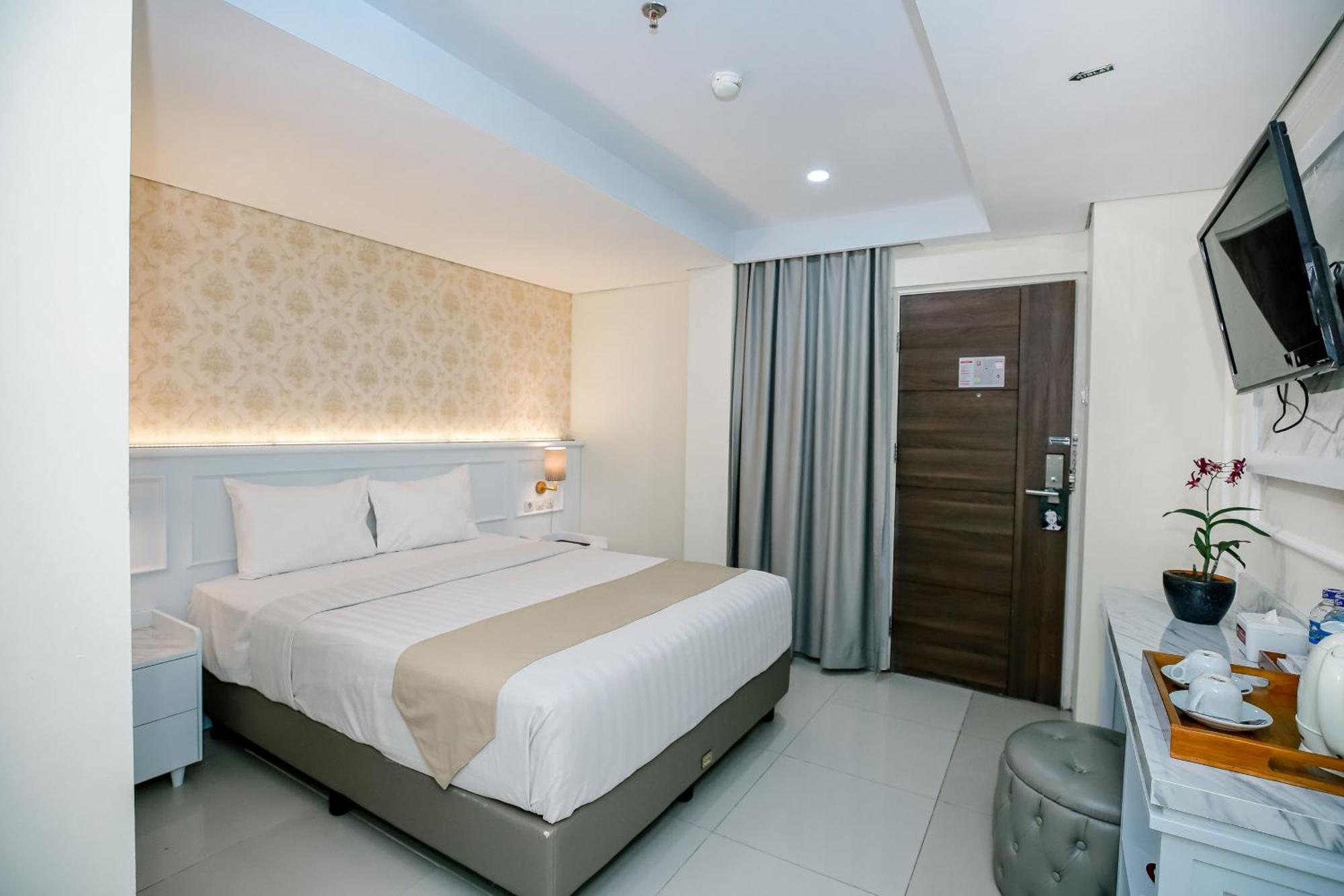 The Cube Hotel Malioboro, Azana Hotels Collection Yogyakarta Exterior foto